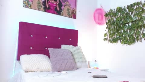 Megan smith15 online show from April 2026 07:03:02 PM