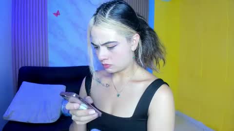 Megan online show from November 2025 11:27:01 AM