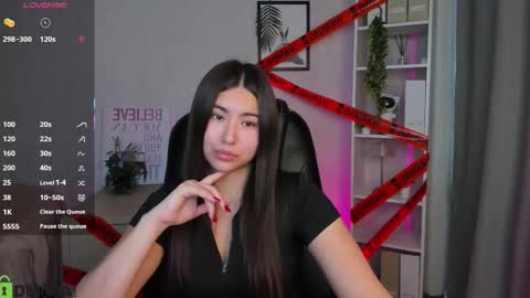 Megan online show from October 2025 09:41:01 AM