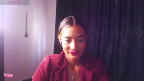 M E G A N   online show from December 2024 09:06:01 PM