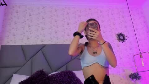 meganandtayler online show from November 2025 12:13:01 PM