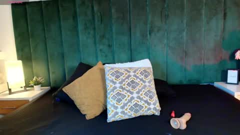 Snapshot of meganevanss___ chatting on June 2026 11:41:02 PM MEGAN EVANS online show from June 2026 11:41:02 PM