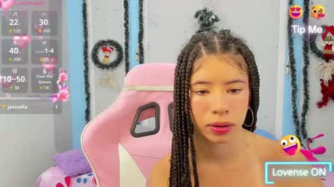 Snapshot of meganqueen2 chatting on December 2024 01:17:01 PM Megan Queen online show from December 2024 01:17:01 PM