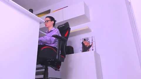 Snapshot of meganstones chatting on December 2024 10:00:02 PM Megan online show from December 2024 10:00:02 PM