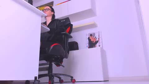 Snapshot of meganstones chatting on January 2025 08:55:01 PM Megan online show from January 2025 08:55:01 PM