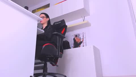 Snapshot of meganstones chatting on February 2025 10:37:01 PM Megan online show from February 2025 10:37:01 PM