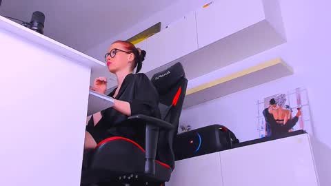 Snapshot of meganstones chatting on September 2025 07:35:01 PM Megan online show from September 2025 07:35:01 PM