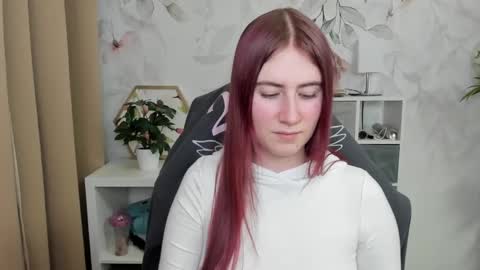 Snapshot of meganx_candy chatting on January 2025 06:12:02 PM Megan online show from January 2025 06:12:02 PM