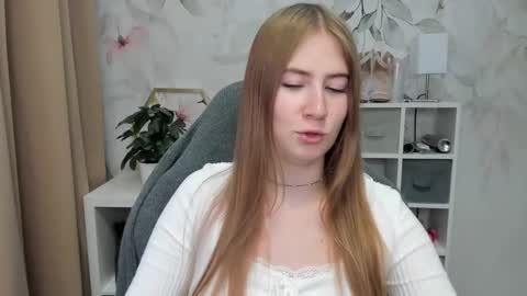 Snapshot of meganx_candy chatting on September 2025 05:18:01 AM Megan online show from September 2025 05:18:01 AM