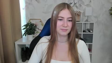 Snapshot of meganx_candy chatting on September 2025 12:28:02 PM Megan online show from September 2025 12:28:02 PM