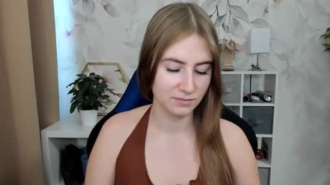 Snapshot of meganx_candy chatting on October 2025 11:09:02 AM Megan online show from October 2025 11:09:02 AM