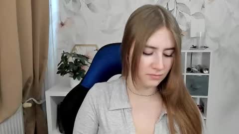 Snapshot of meganx_candy chatting on February 2026 01:37:01 PM Megan online show from February 2026 01:37:01 PM