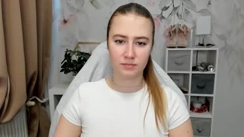 Snapshot of meganx_candy chatting on February 2026 07:21:02 AM Megan online show from February 2026 07:21:02 AM