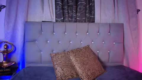 meggan online show from November 2025 03:31:01 AM