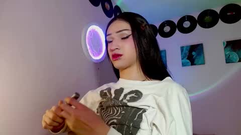 Snapshot of meghan_devil_ chatting on November 2025 07:19:01 AM meghan_devil_ online show from November 2025 07:19:01 AM