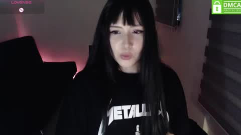 Snapshot of meko_hzu chatting on May 2026 12:59:01 AM WETWATERMELL online show from May 2026 12:59:01 AM