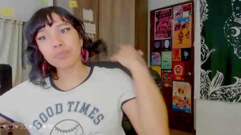 Melissa  -  -  Please help me to reach 100 thumbs up online show from October 2025 02:23:02 AM