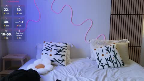 Mel online show from February 2025 08:09:02 AM