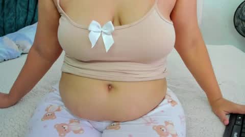 Snapshot of melani_dreamss1 chatting on June 2026 02:52:01 PM Melani online show from June 2026 02:52:01 PM