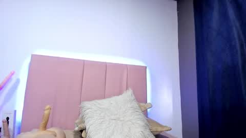 Snapshot of melani_xc chatting on February 2025 05:53:02 PM MELANI - online show from February 2025 05:53:02 PM