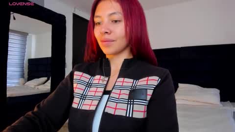 Melanie roux  online show from January 2026 12:20:02 PM