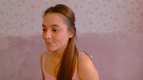 Snapshot of melaniealves chatting on September 2025 06:04:02 AM MelanieAlves online show from September 2025 06:04:02 AM