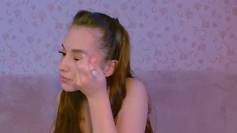 Snapshot of melaniealves chatting on September 2025 01:38:02 PM MelanieAlves online show from September 2025 01:38:02 PM