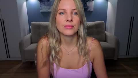 Melanie Bennett online show from November 2025 07:00:02 AM