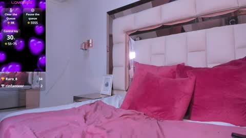 Snapshot of melaniee_joness chatting on December 2024 06:09:01 PM melaniee_joness online show from December 2024 06:09:01 PM