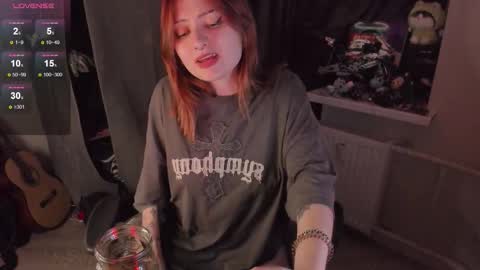 Ash online show from October 2025 07:03:01 PM