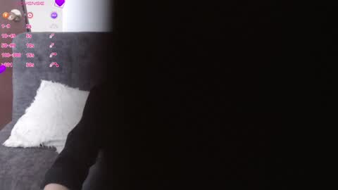 melany online show from March 2025 05:43:02 PM