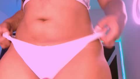 melany tylor online show from February 2026 04:44:01 AM