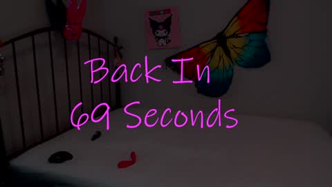 Snapshot of melhoho chatting on December 2024 06:32:01 AM Snow Hobot online show from December 2024 06:32:01 AM