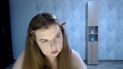 Snapshot of melina_beauty chatting on September 2025 03:07:02 AM Melina online show from September 2025 03:07:02 AM