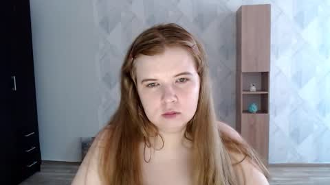 Snapshot of melina_beauty chatting on September 2025 07:54:01 AM Melina online show from September 2025 07:54:01 AM