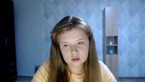 Snapshot of melina_beauty chatting on September 2025 07:50:02 PM Melina online show from September 2025 07:50:02 PM