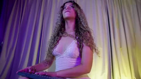 Snapshot of melina_smith1 chatting on May 2026 10:37:02 PM MelinaSmith online show from May 2026 10:37:02 PM