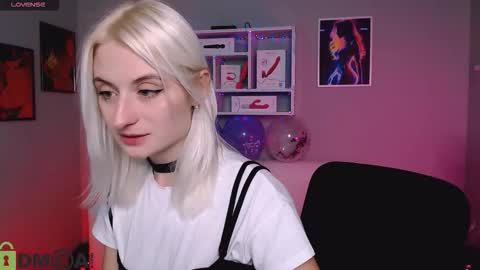 Melisa online show from October 2025 07:14:02 PM