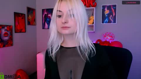 Melisa online show from March 2026 08:37:01 PM