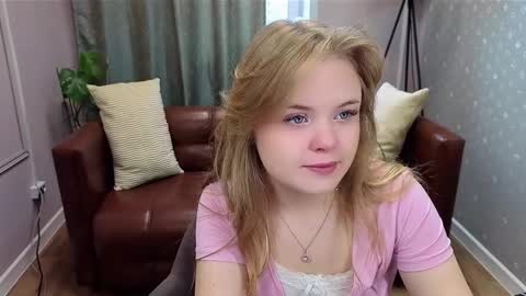 Snapshot of melissa_199 chatting on October 2025 07:20:02 AM Sophia online show from October 2025 07:20:02 AM