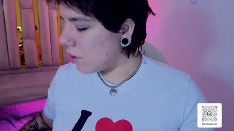 Lissa  online show from December 2025 07:18:01 PM