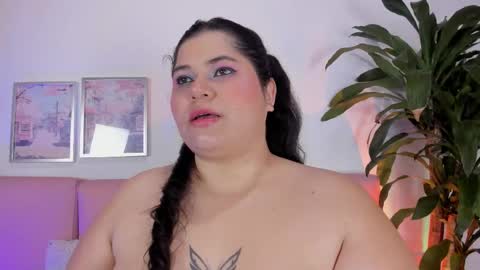 Snapshot of melissa_latingirl chatting on October 2025 05:18:01 AM Melissa online show from October 2025 05:18:01 AM