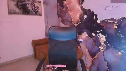 Snapshot of melissalabx69 chatting on March 2025 08:21:02 AM MELISSA online show from March 2025 08:21:02 AM