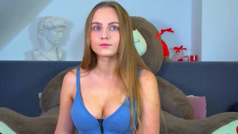 Snapshot of melissamelrey chatting on October 2025 08:26:02 AM MelissaBerry online show from October 2025 08:26:02 AM