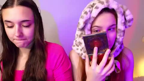 Snapshot of melissapristine chatting on November 2025 12:17:01 PM Mel online show from November 2025 12:17:01 PM