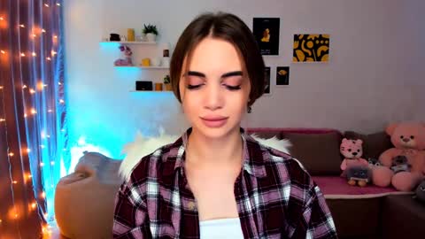 Tessa online show from December 2024 09:20:02 PM