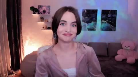 Tessa online show from November 2025 02:24:02 AM