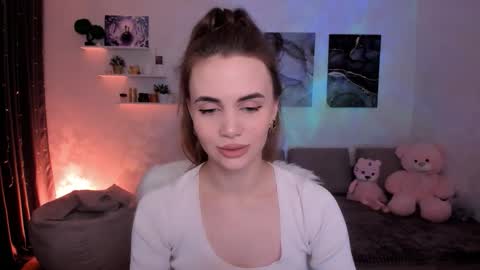 Tessa online show from January 2026 10:35:01 PM