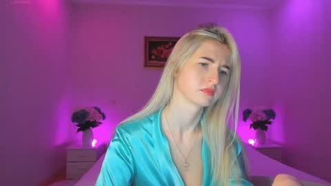 Snapshot of mellina_tey chatting on January 2025 11:38:01 PM Mellina online show from January 2025 11:38:01 PM