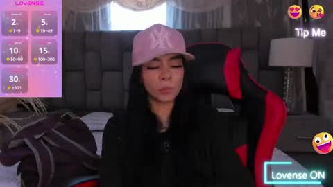 Snapshot of mellove_ chatting on July 2026 11:17:02 AM Mel online show from July 2026 11:17:02 AM